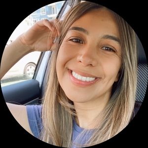 Meet your Posher, Desiree